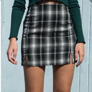 brandy Melville black and white plaid skirt